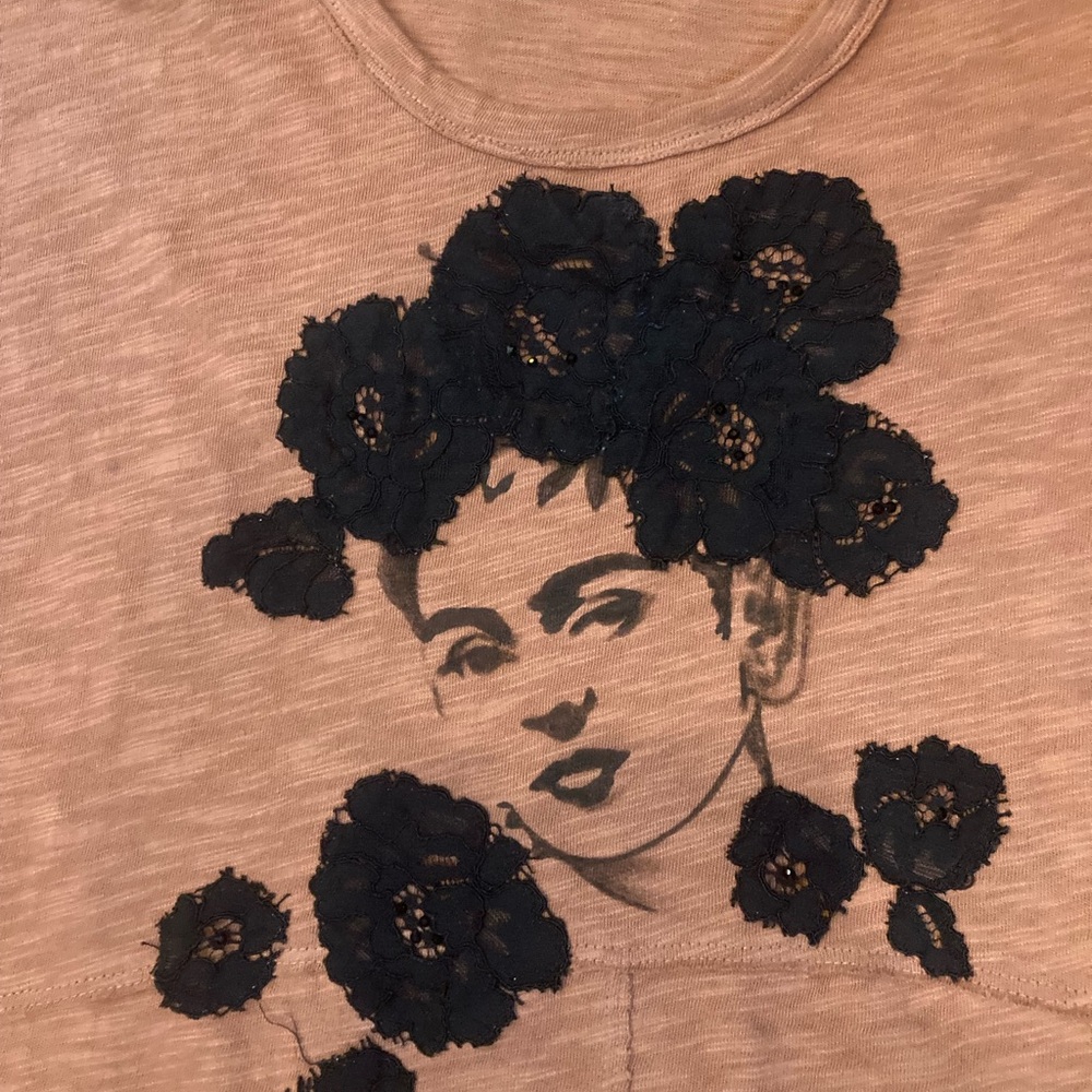 “Viva La Frida” Hand Crafted Rust Graphic Short Sleeve Tunic - Picture 8 of 12